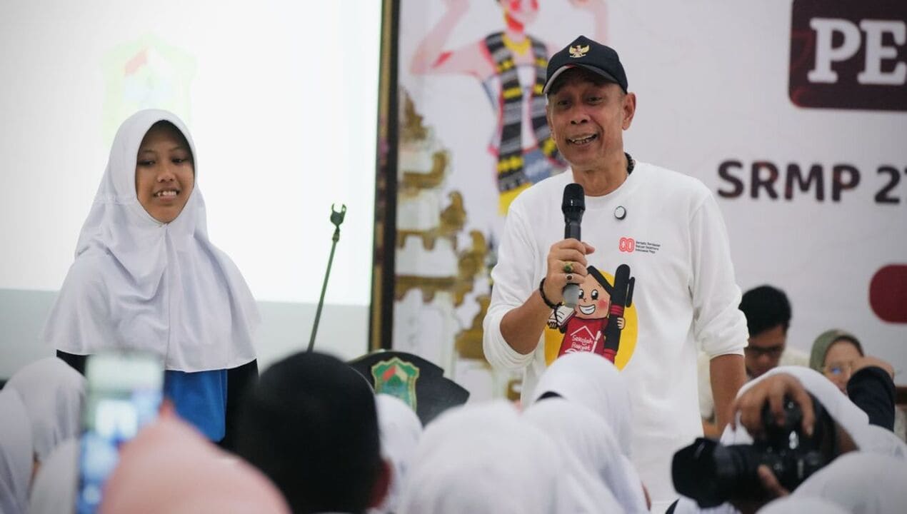 Kisah Haru di Sekolah Rakyat Wonosobo, Wamensos Beri Motivasi