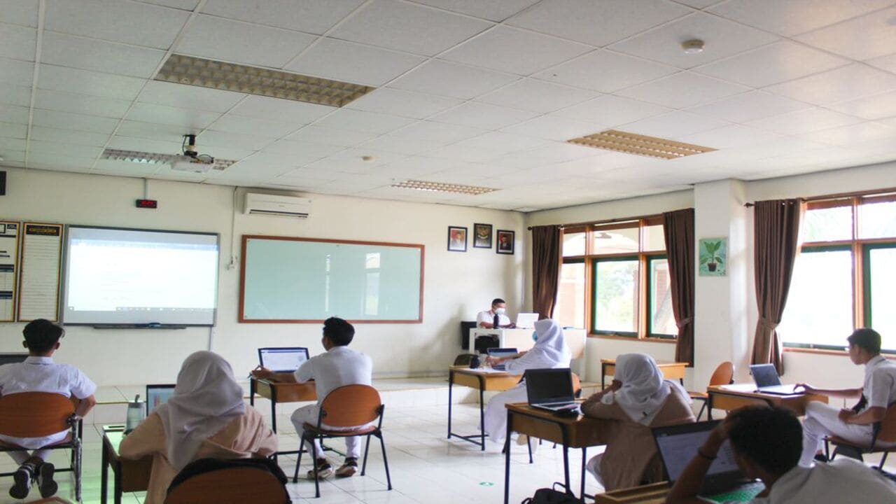 Kurikulum Cambridge dan Perannya dalam Pendidikan Indonesia