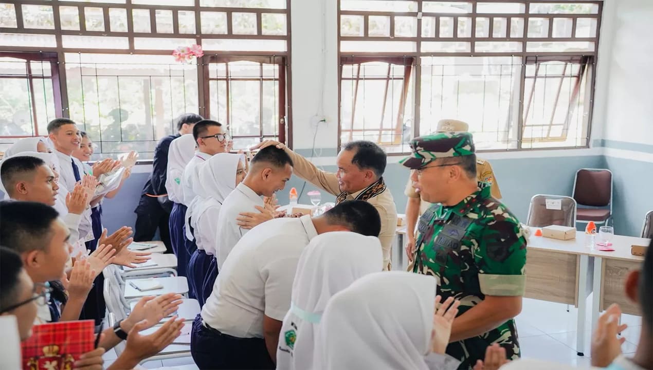 Motivasi Siswa, Gubernur Kalteng Agustiar Sebut Pendidikan Gratis