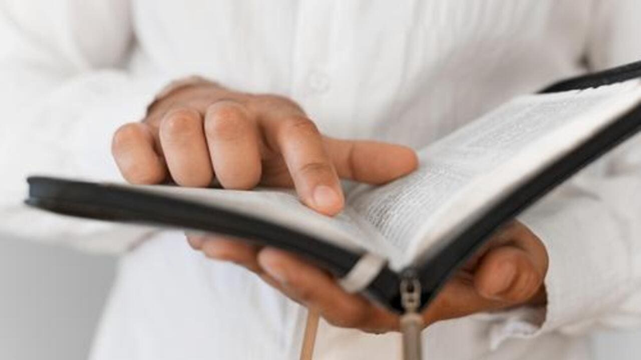 Kisah Hikmah Nabi Zakaria yang Lama Menanti Kelahiran Anak